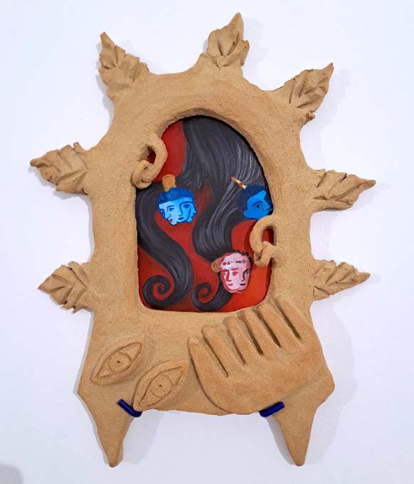 Anna Capolupo_Specchio 1_24x5x31cm, ceramica e olio, 2025